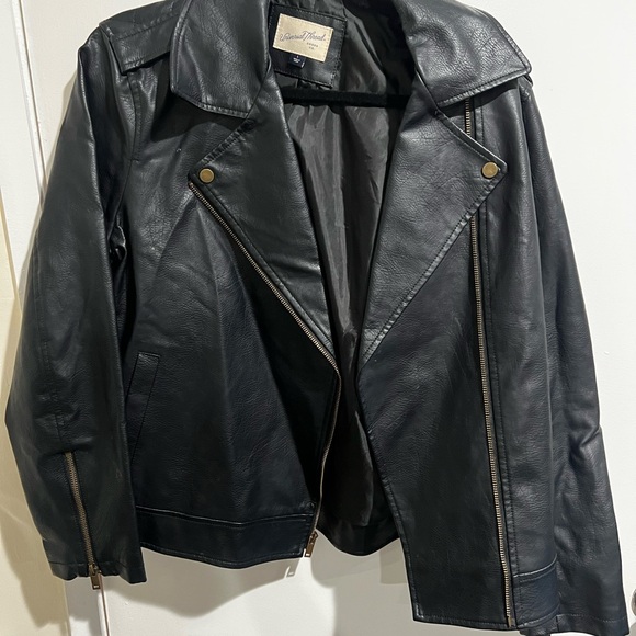 Universal Thread Black Leather Jacket - Picture 1 of 7